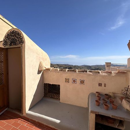 Casa Con Vistas Al Mar Y Patio De Buganvillas Aigues Екстериор снимка
