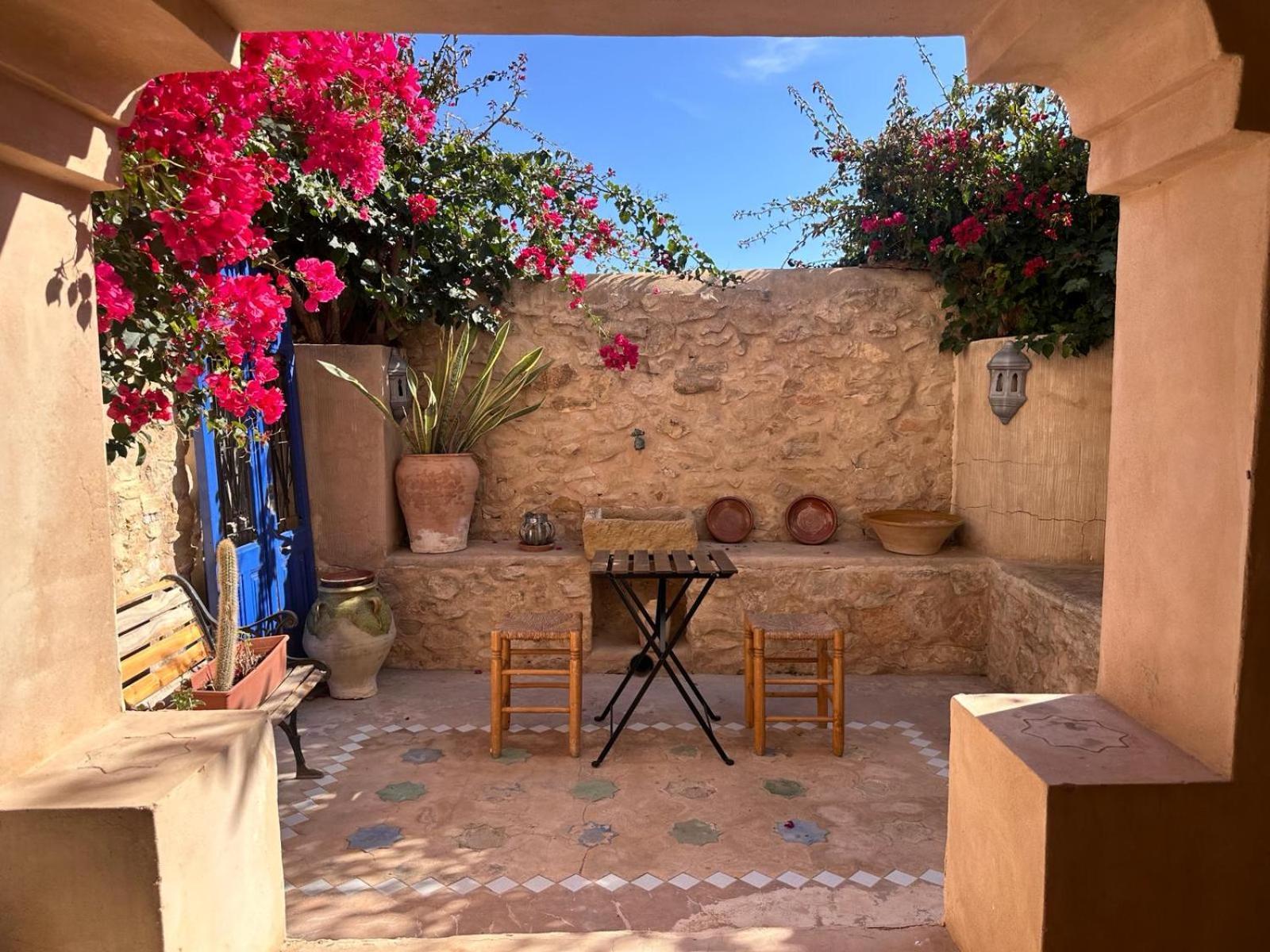 Casa Con Vistas Al Mar Y Patio De Buganvillas Aigues Екстериор снимка