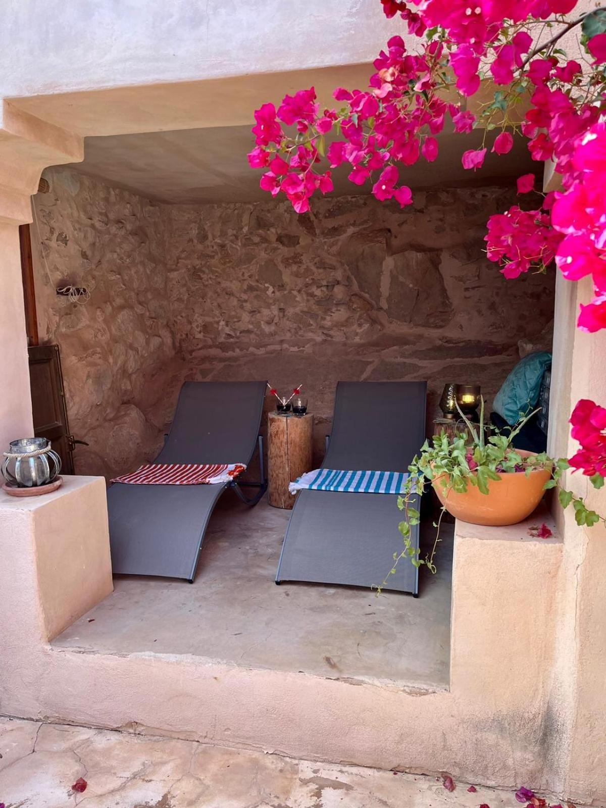Casa Con Vistas Al Mar Y Patio De Buganvillas Aigues Екстериор снимка